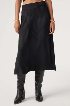Rocke & Shorts|Ba&Sh Fliesender Midirock